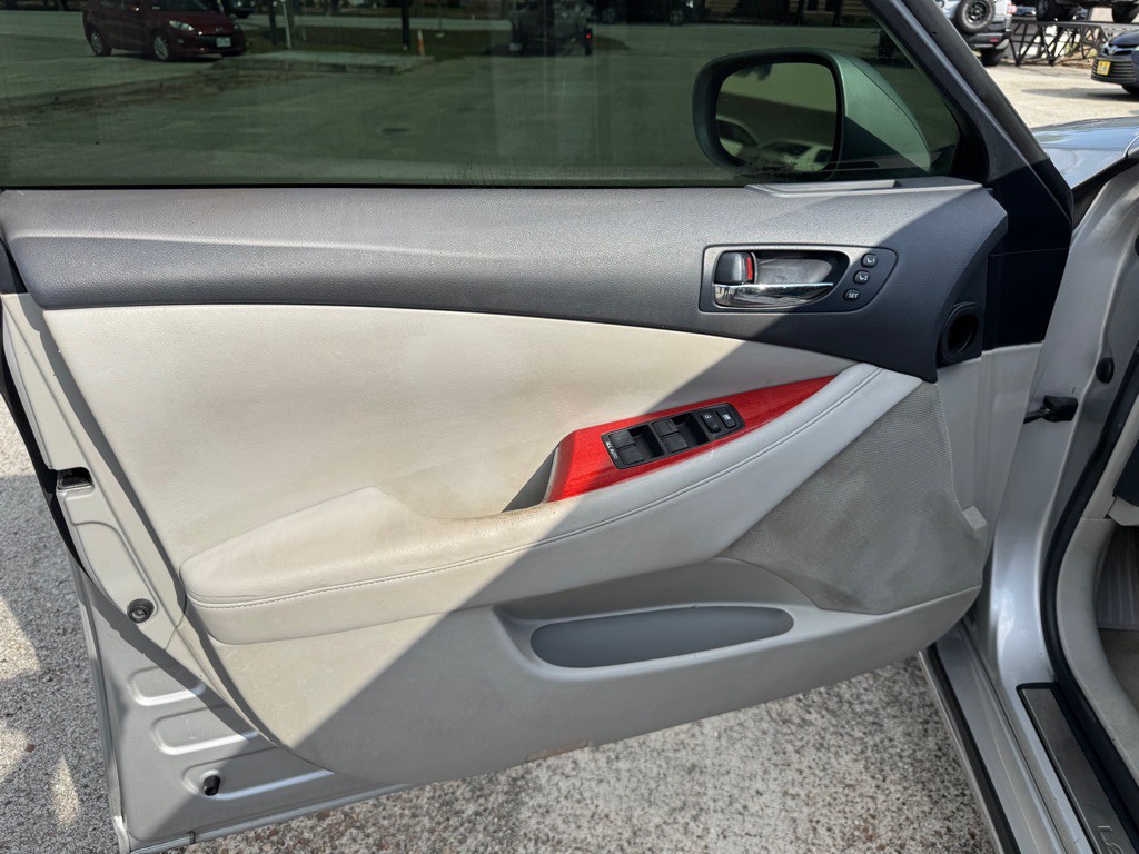 2008 Lexus ES Image 10