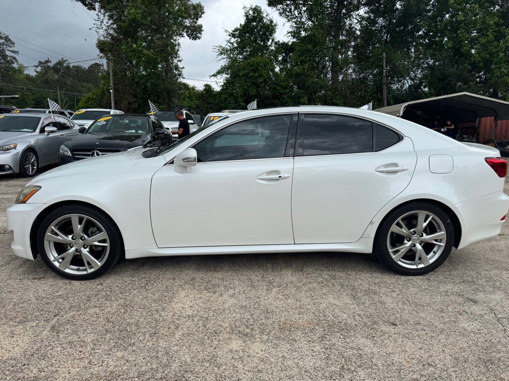 2009 Lexus IS Image 4