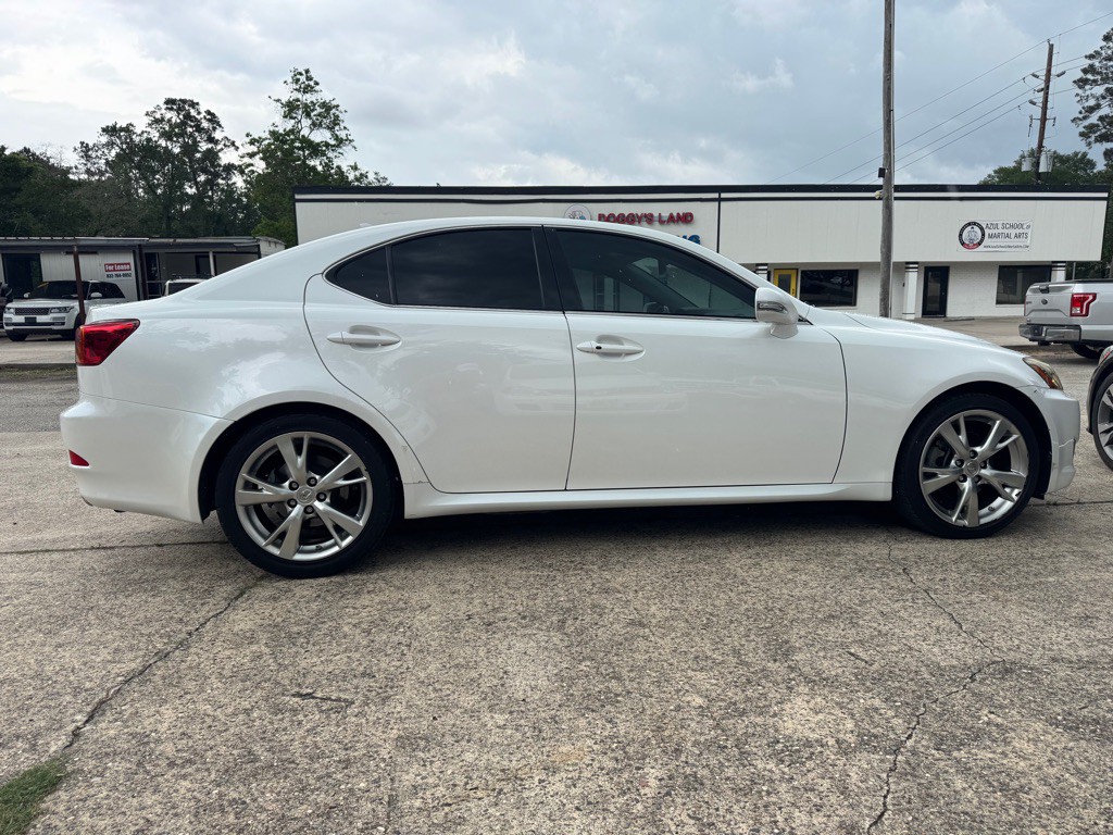 2009 Lexus IS Image 8