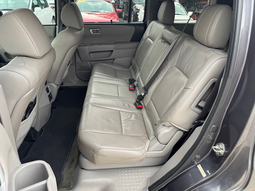 2015 Honda Pilot Image 15