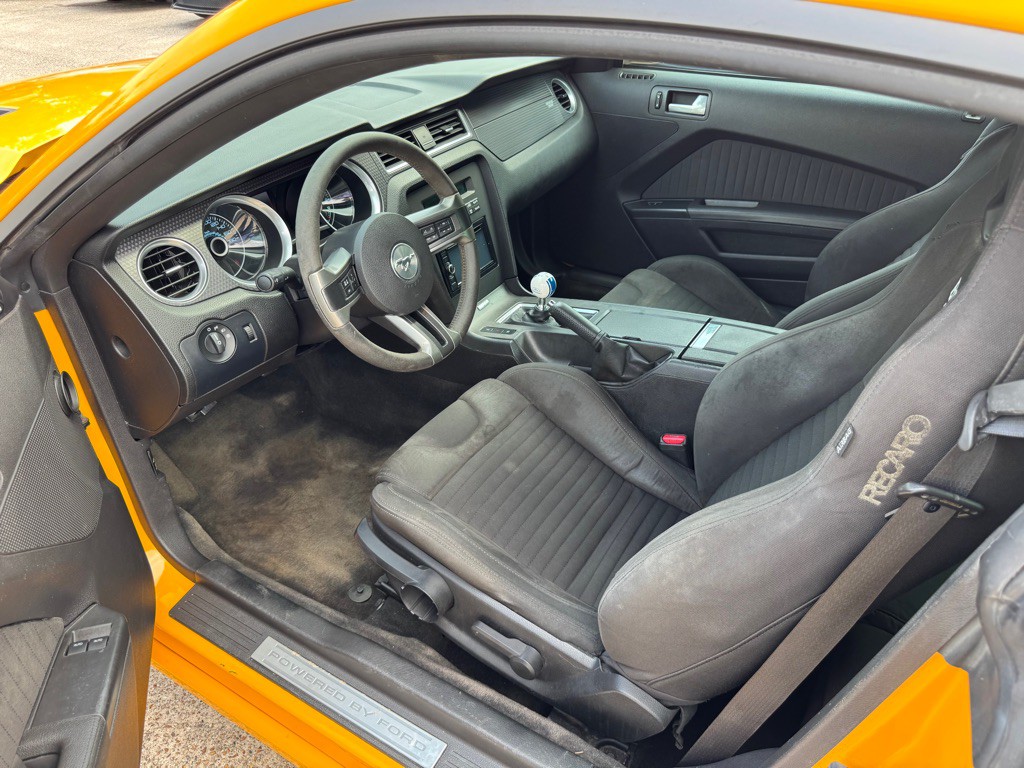 2013 Ford Mustang Image 8