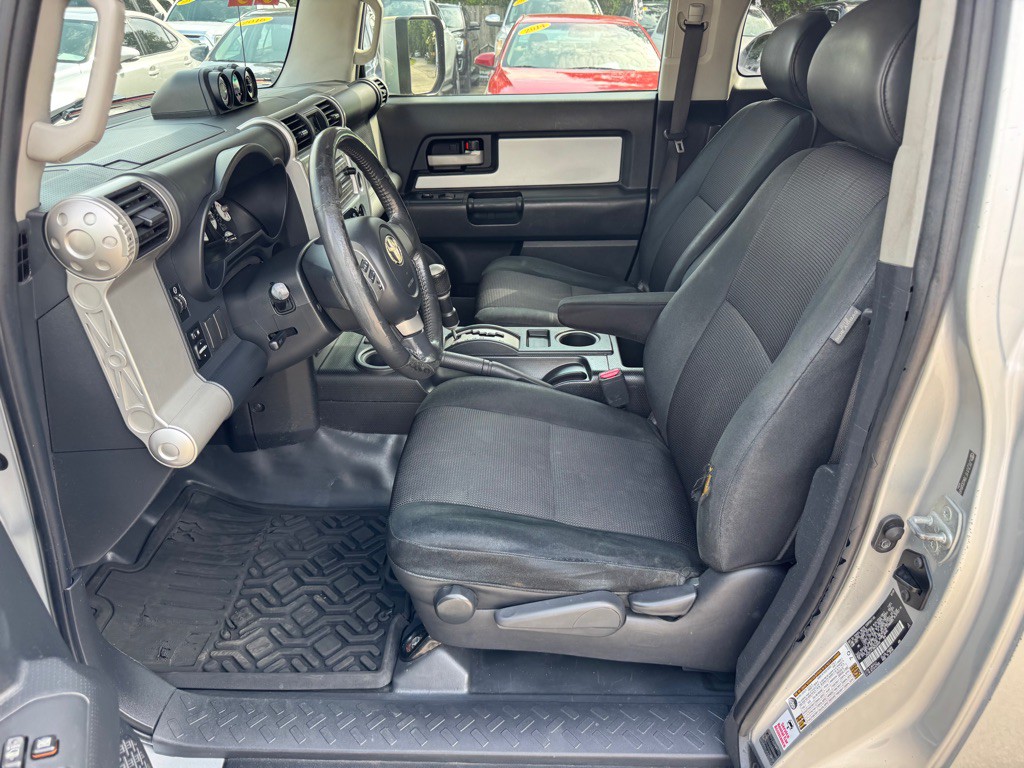 2008 Toyota FJ Cruiser Image 9
