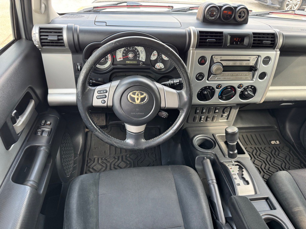 2008 Toyota FJ Cruiser Image 11