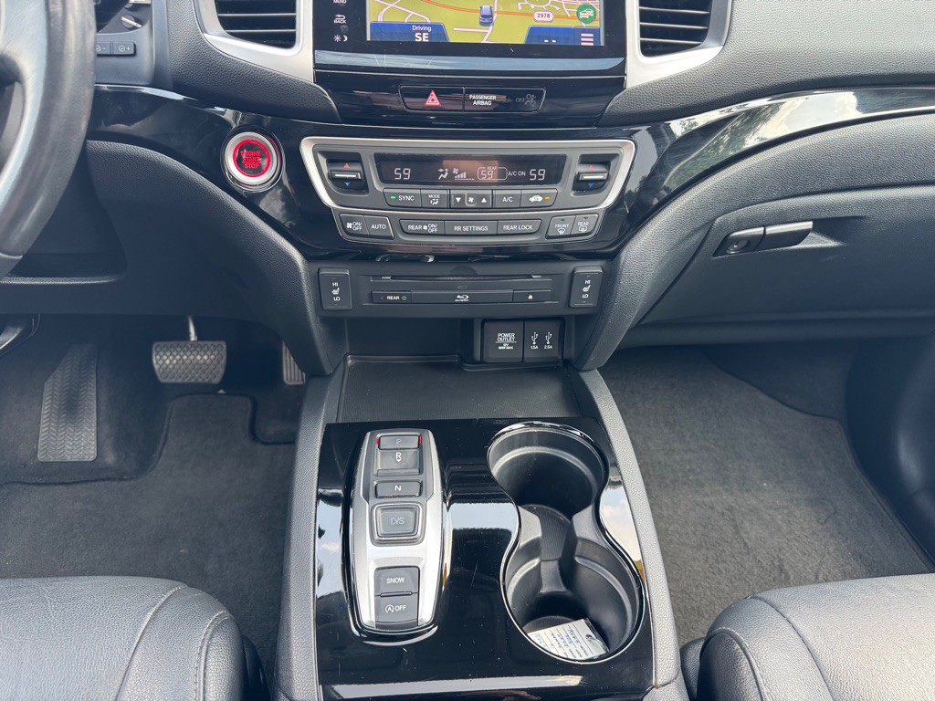 2016 Honda Pilot Image 12
