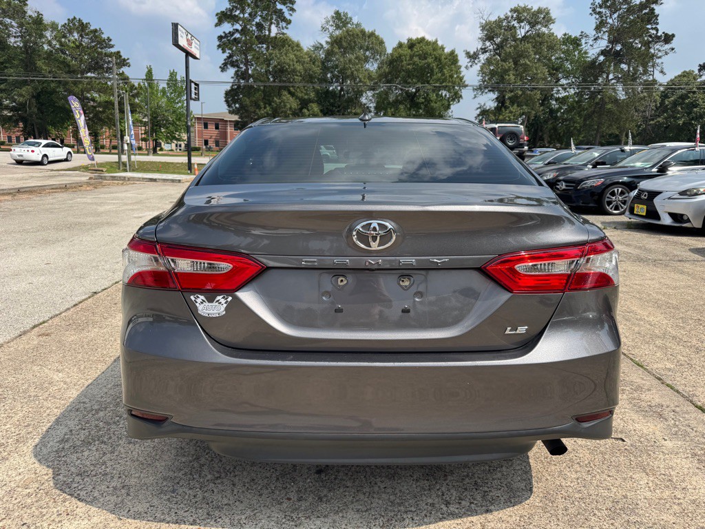 2019 Toyota Camry Image 6