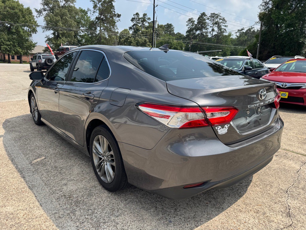 2019 Toyota Camry Image 7