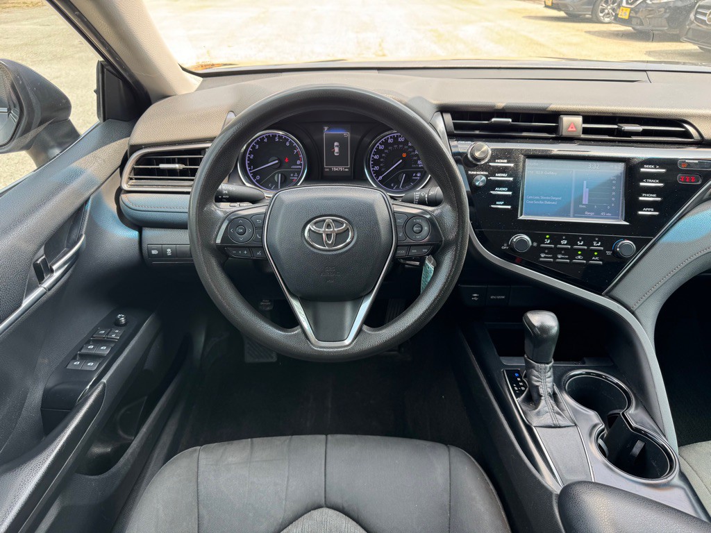 2019 Toyota Camry Image 10