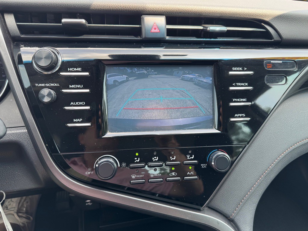 2019 Toyota Camry Image 12