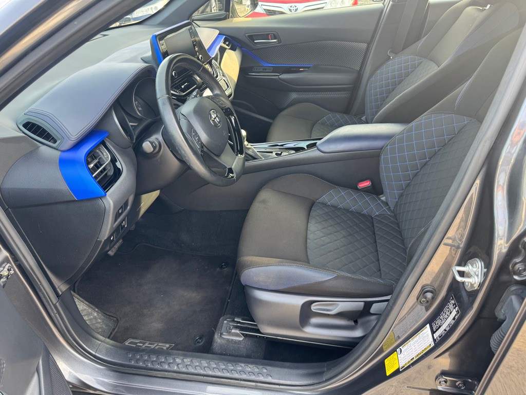 2020 Toyota C-HR Image 9