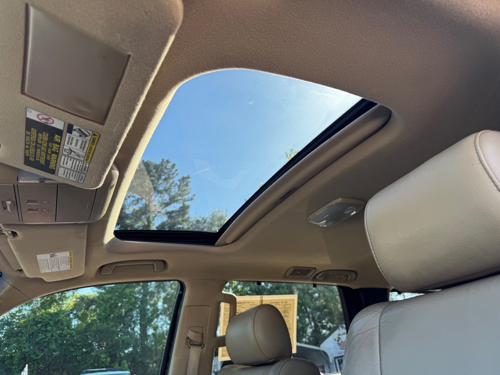 2014 Toyota Sequoia Image 13