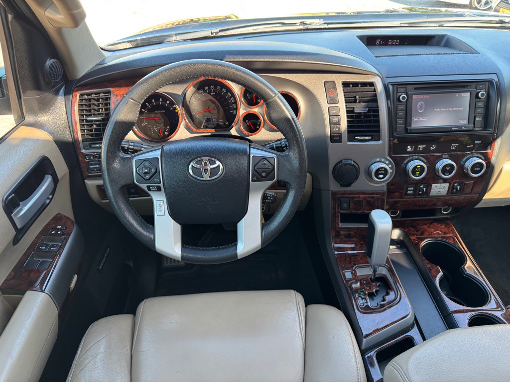 2014 Toyota Sequoia Image 14