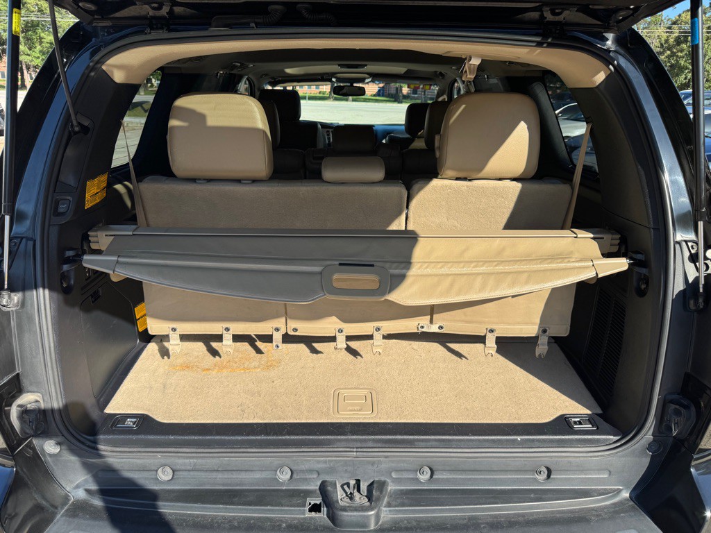 2014 Toyota Sequoia Image 20