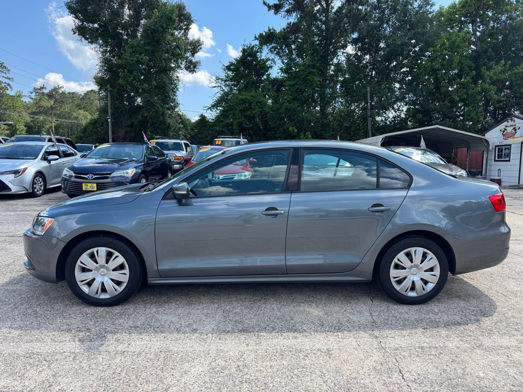 2011 Volkswagen Jetta Image 4