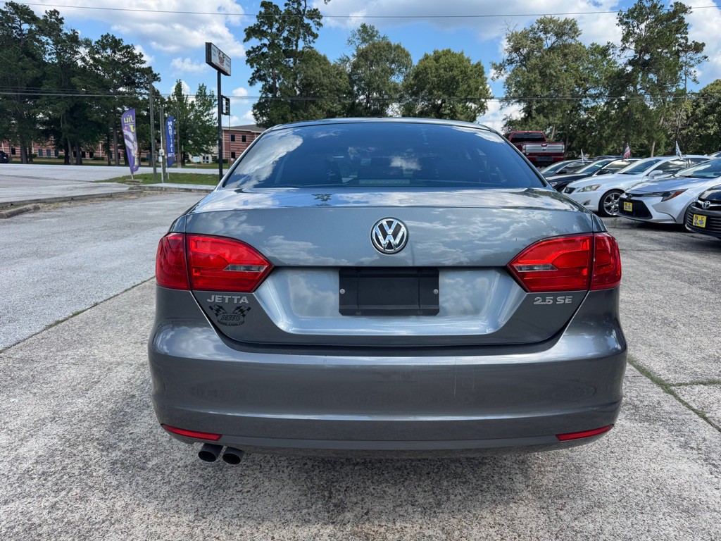 2011 Volkswagen Jetta Image 6