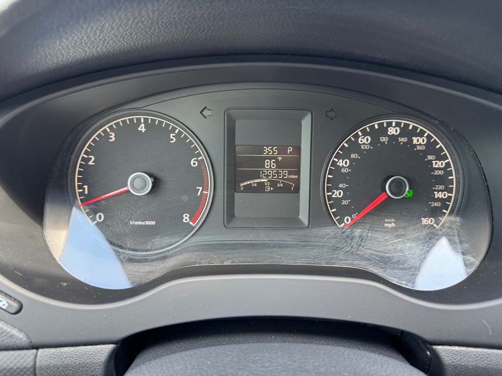 2011 Volkswagen Jetta Image 13