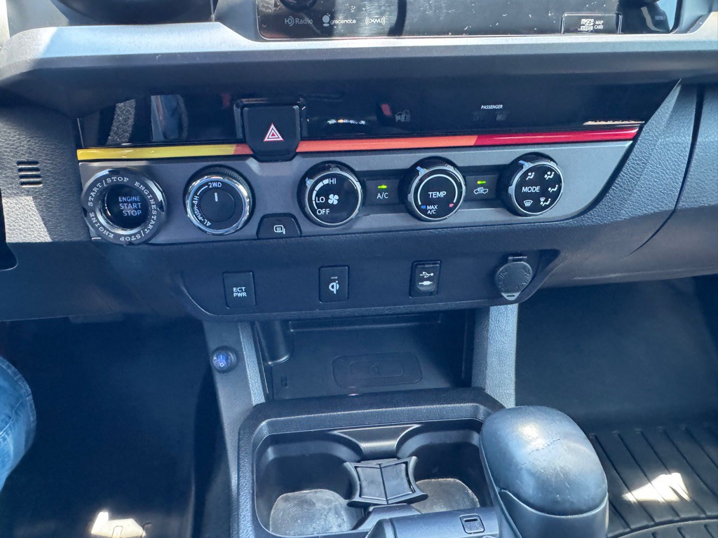 2017 Toyota Tacoma Image 13