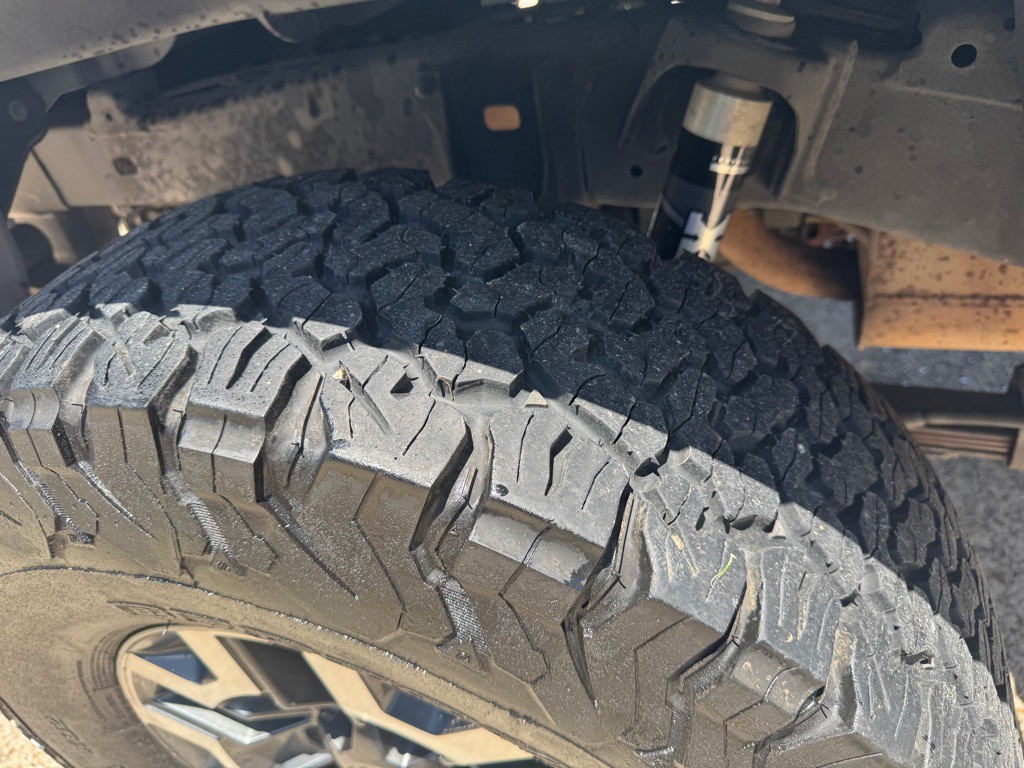 2017 Toyota Tacoma Image 21