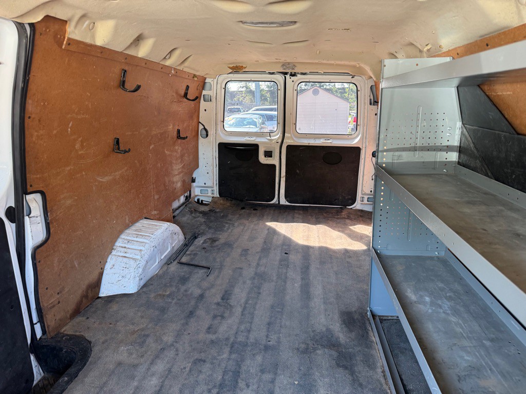 2006 Ford Econoline Image 15