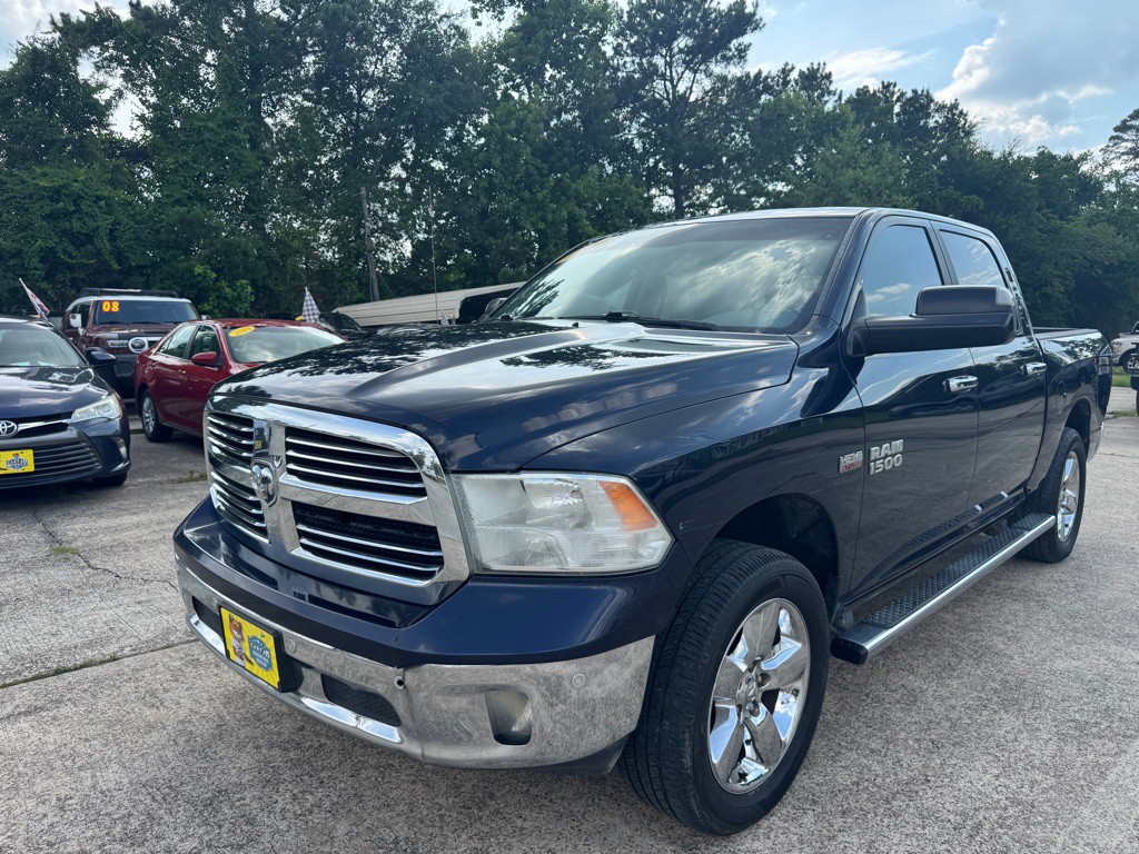 2017 RAM 1500 Image 3