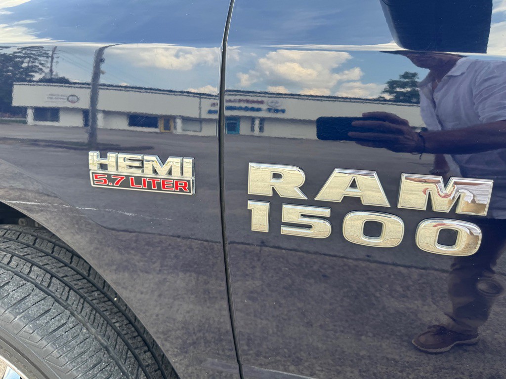 2017 RAM 1500 Image 9