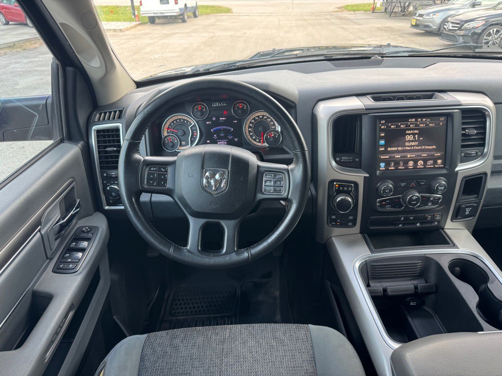 2017 RAM 1500 Image 12