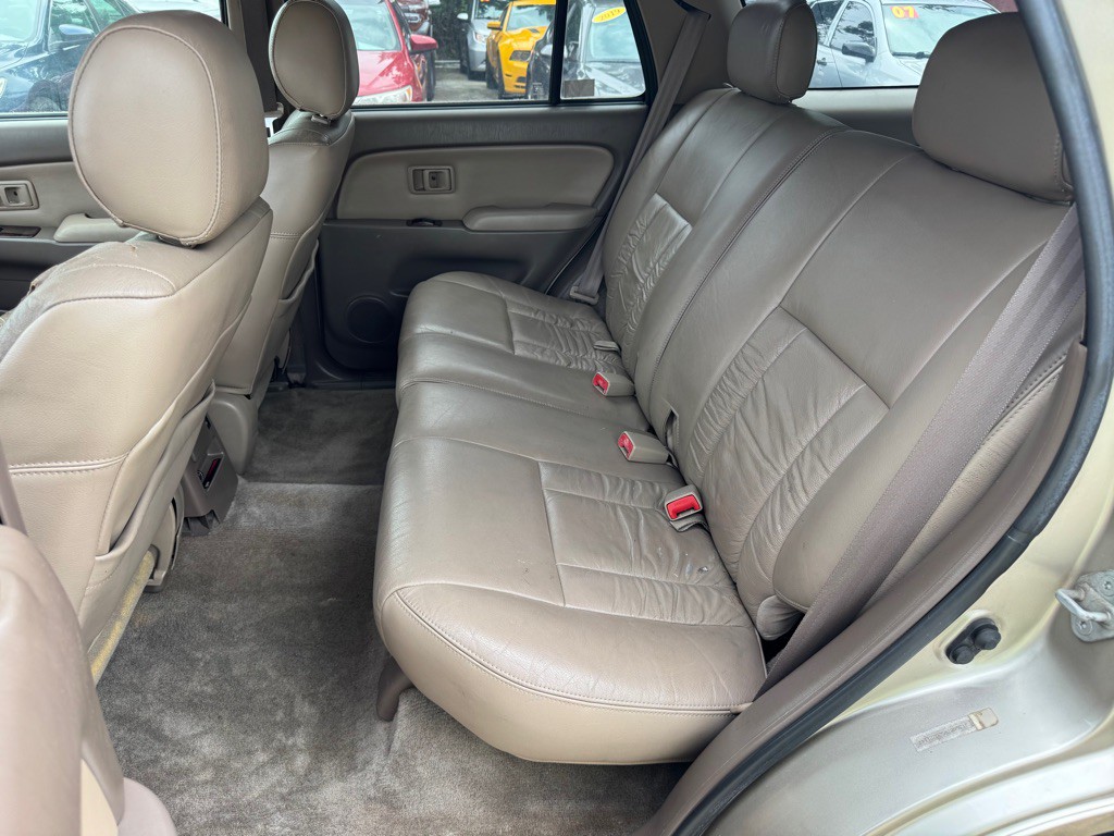 2002 Toyota 4Runner Image 9