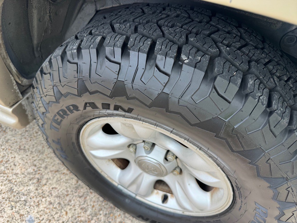 2002 Toyota 4Runner Image 15