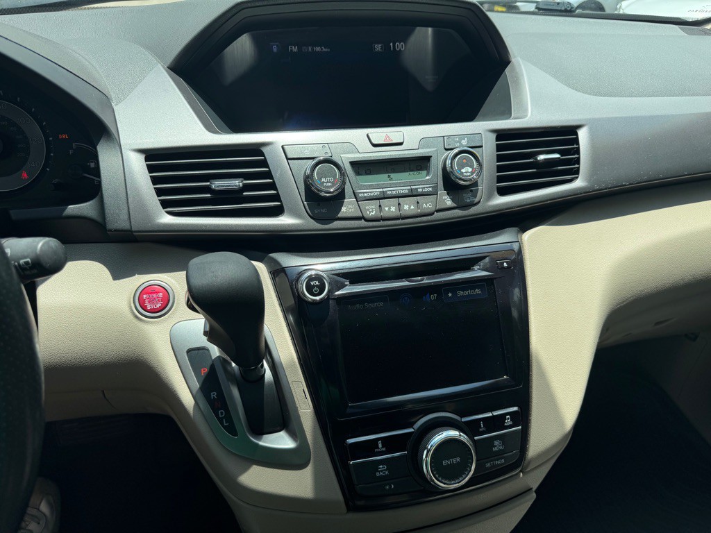 2014 Honda Odyssey Image 12