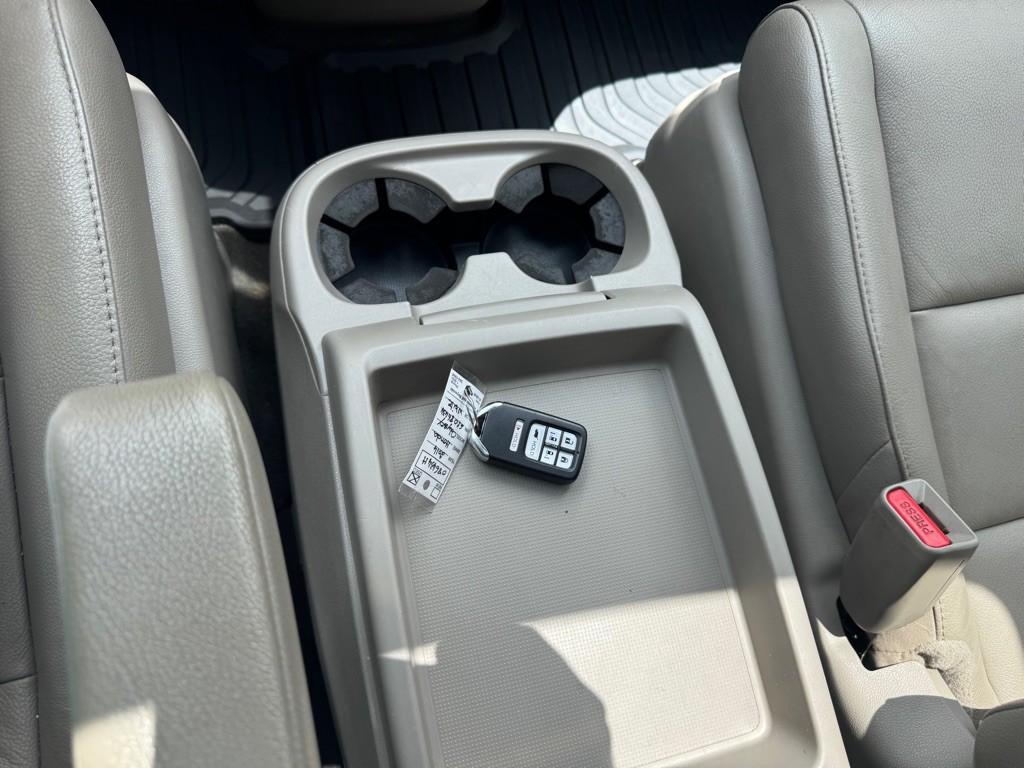 2014 Honda Odyssey Image 13
