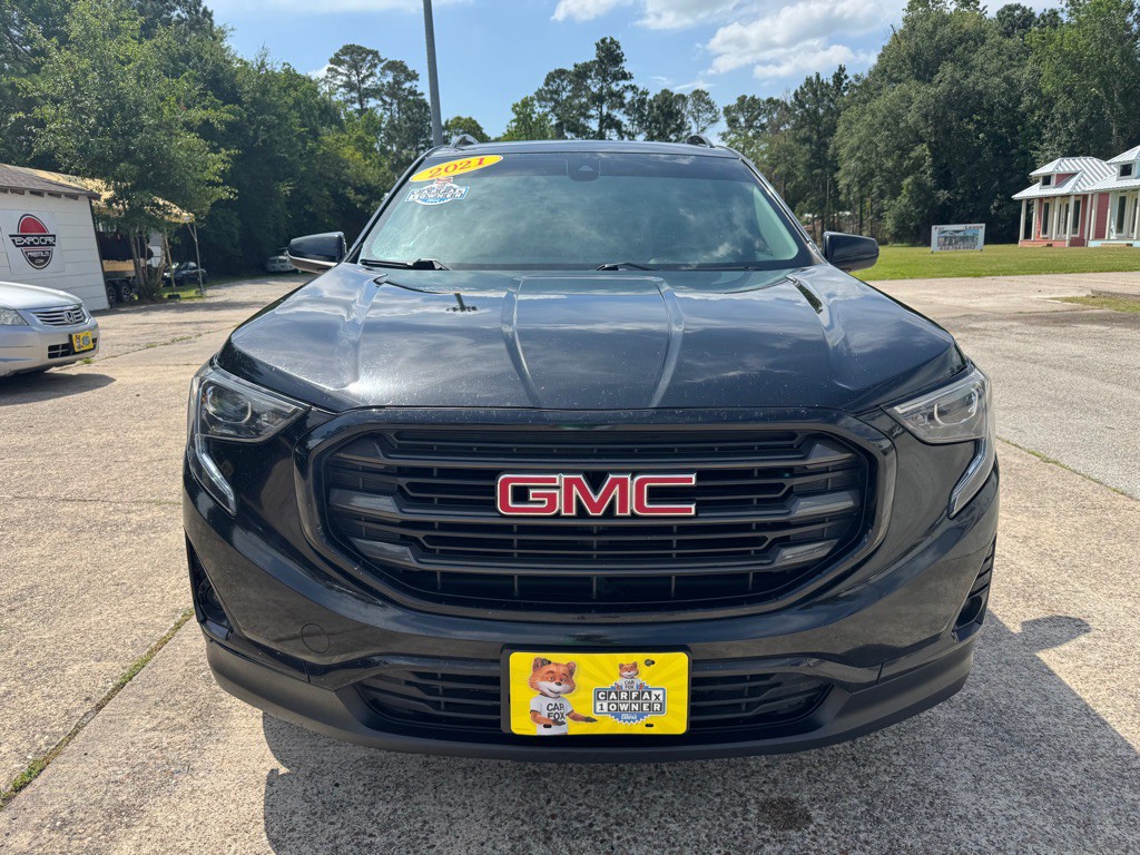 2021 GMC Terrain Image 2