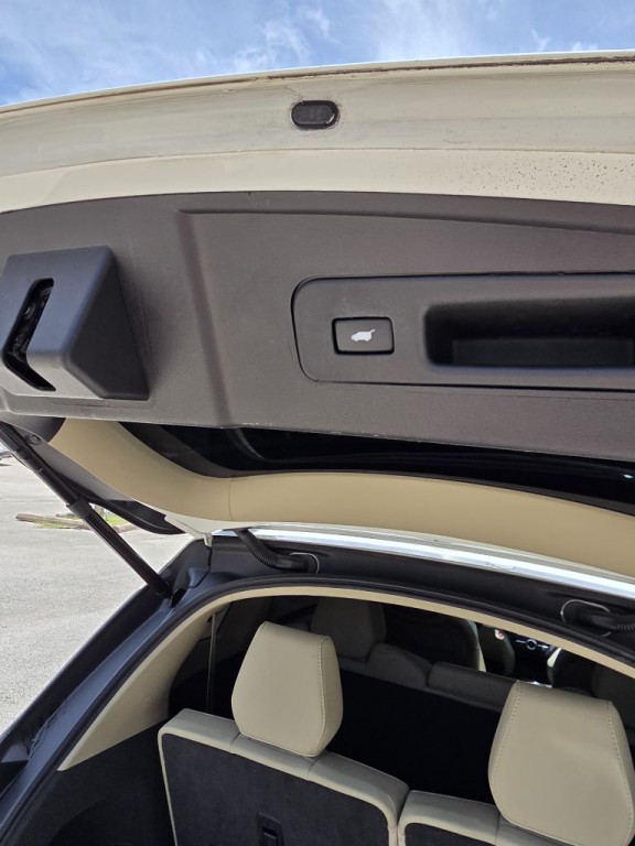 2018 Acura MDX Image 16