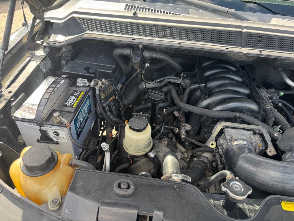 2006 Nissan Titan Image 16
