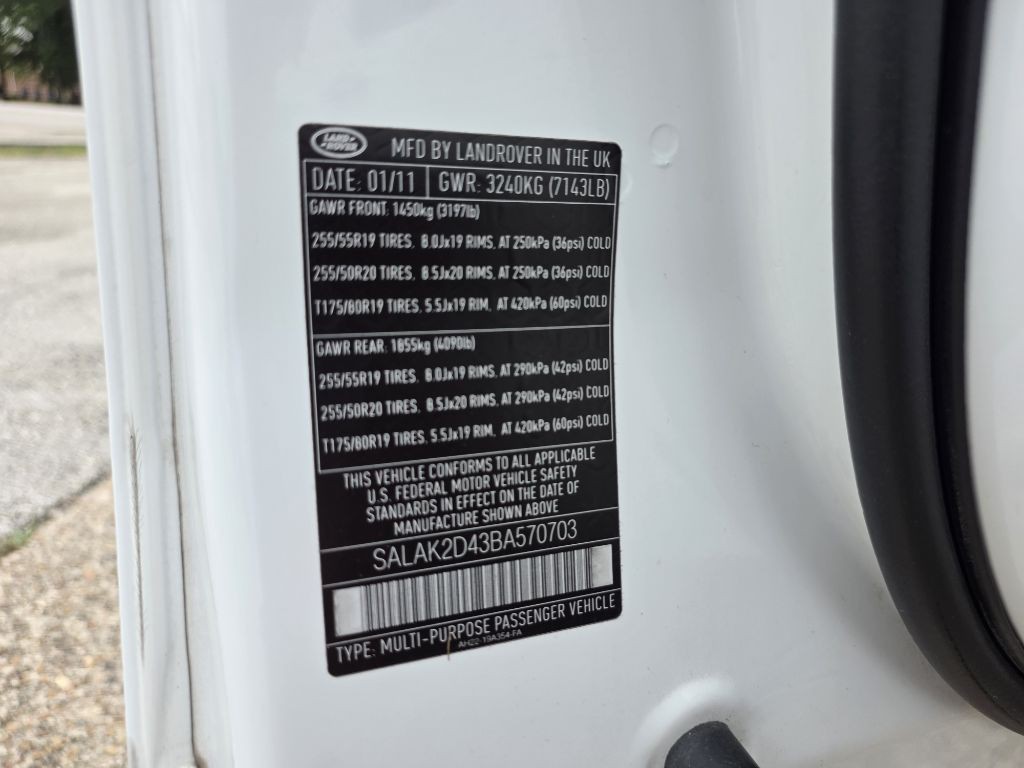 2011 Land Rover LR4 Image 19