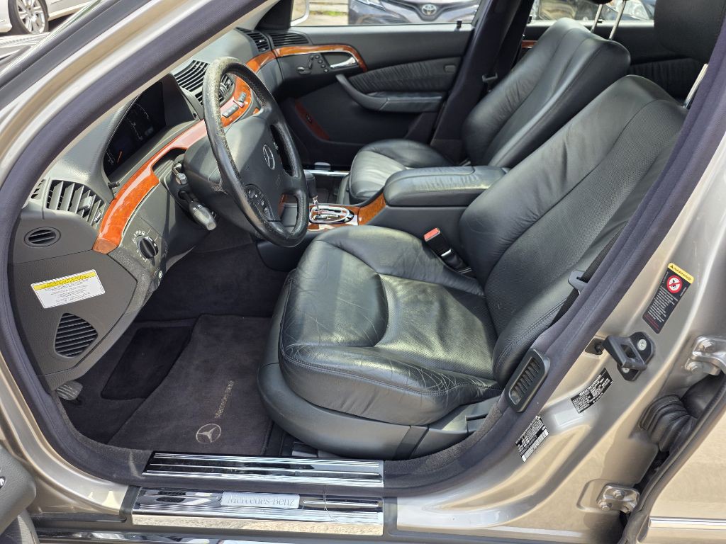 2005 Mercedes-Benz S-Class Image 8