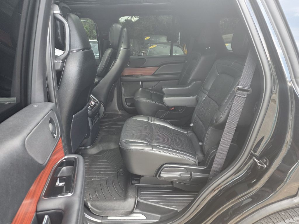 2018 Lincoln Navigator Image 12