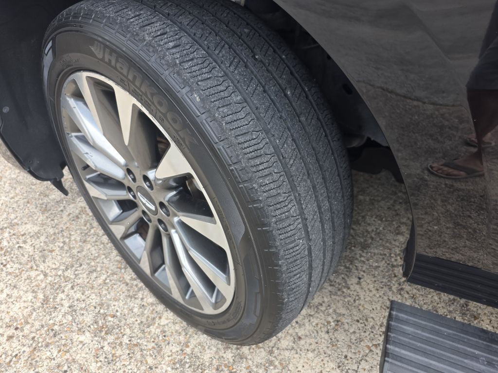 2018 Lincoln Navigator Image 17