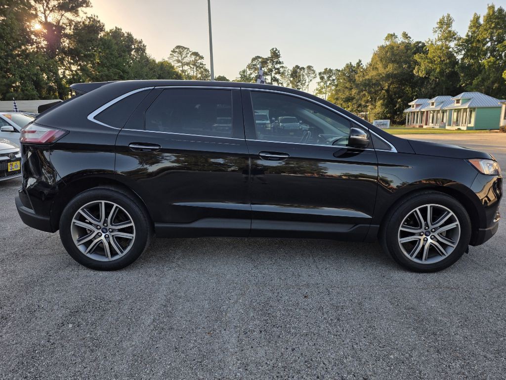 2019 Ford Edge Image 8