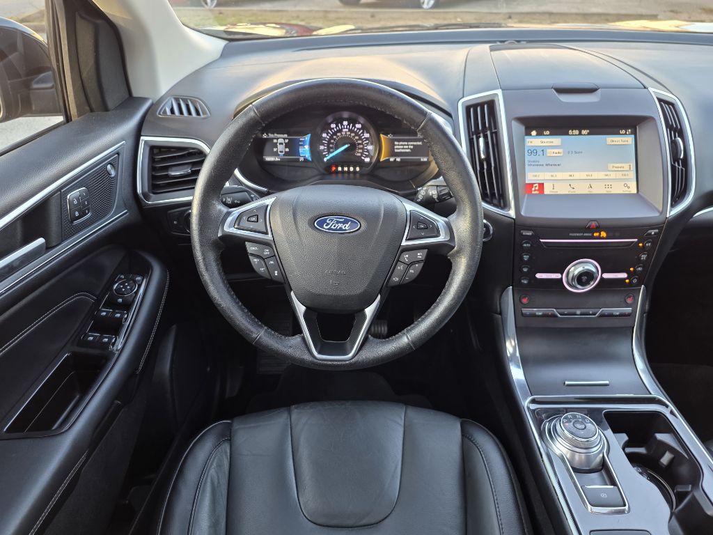 2019 Ford Edge Image 11