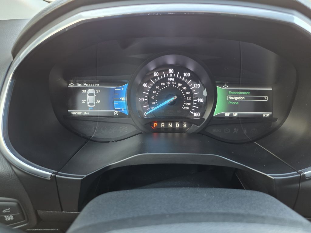 2019 Ford Edge Image 15