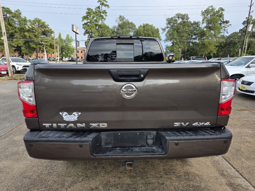 2016 Nissan Titan Image 7