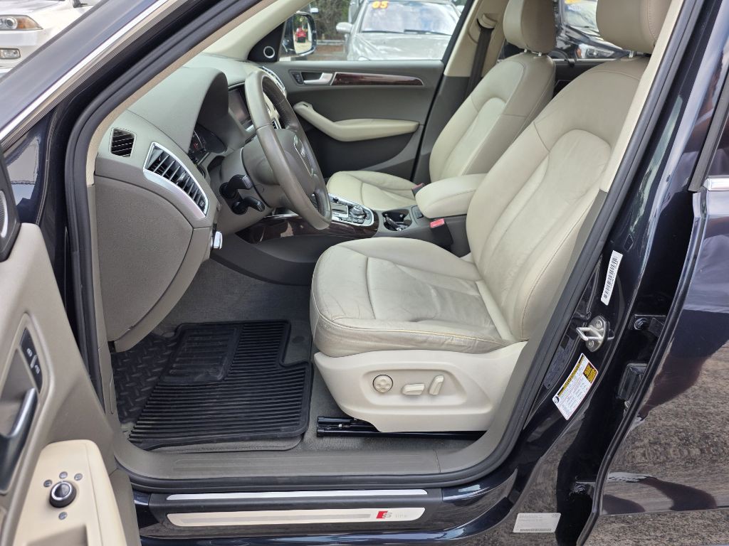 2012 Audi Q5 Image 12