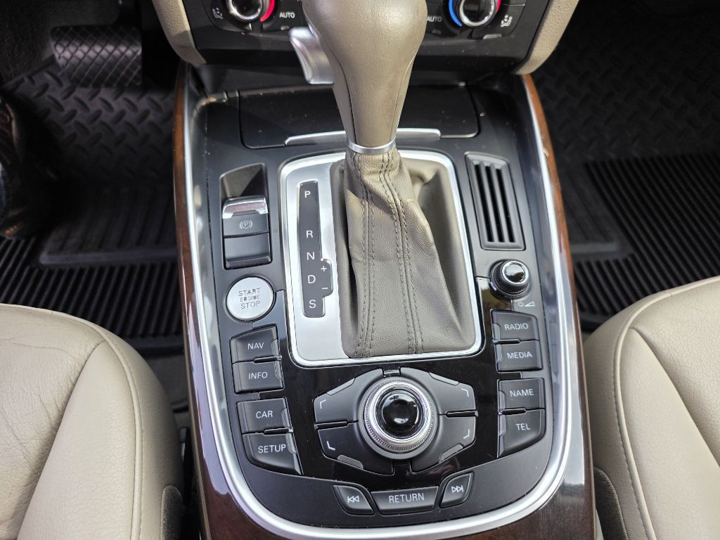 2012 Audi Q5 Image 16