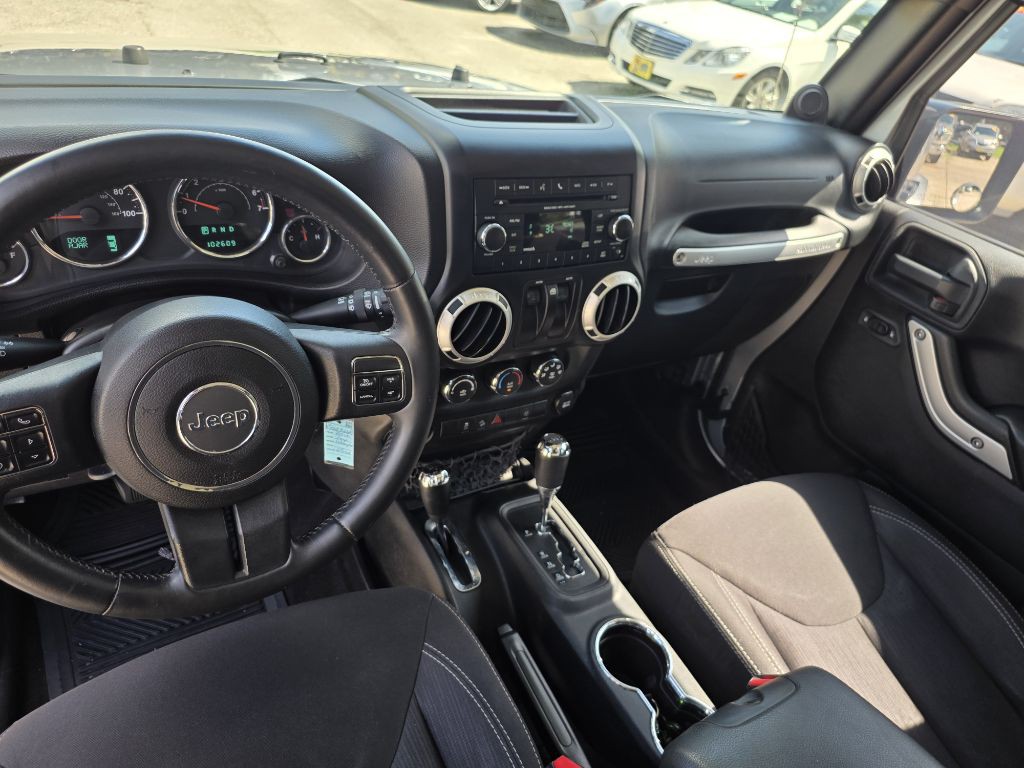 2014 Jeep Wrangler Image 11