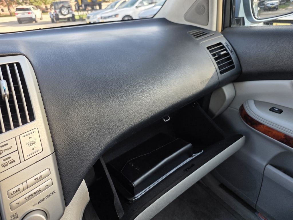 2007 Lexus RX Image 12