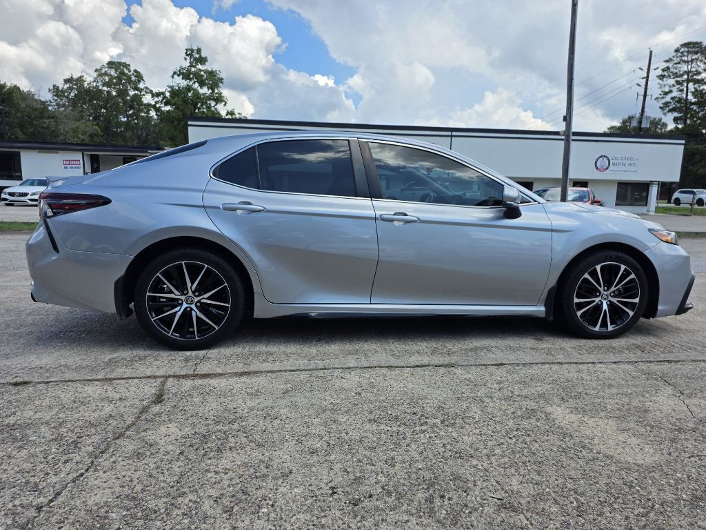 2024 Toyota Camry Image 8