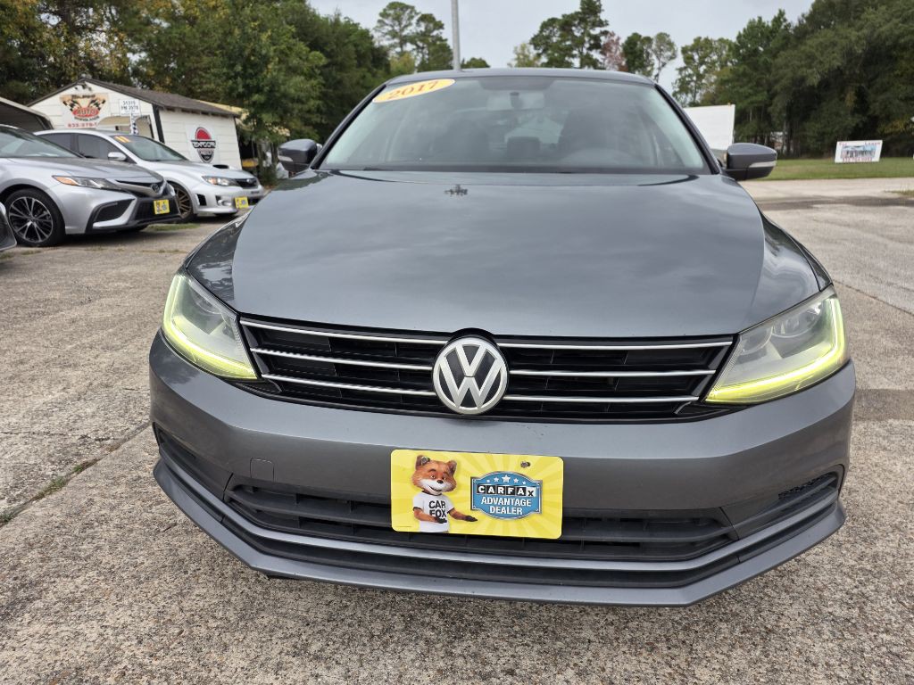 2017 Volkswagen Jetta Image 2