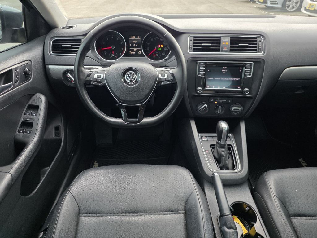 2017 Volkswagen Jetta Image 9