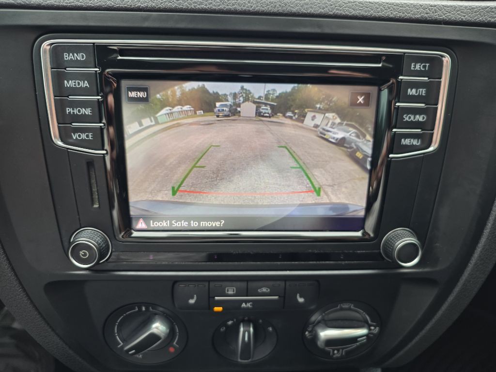 2017 Volkswagen Jetta Image 10