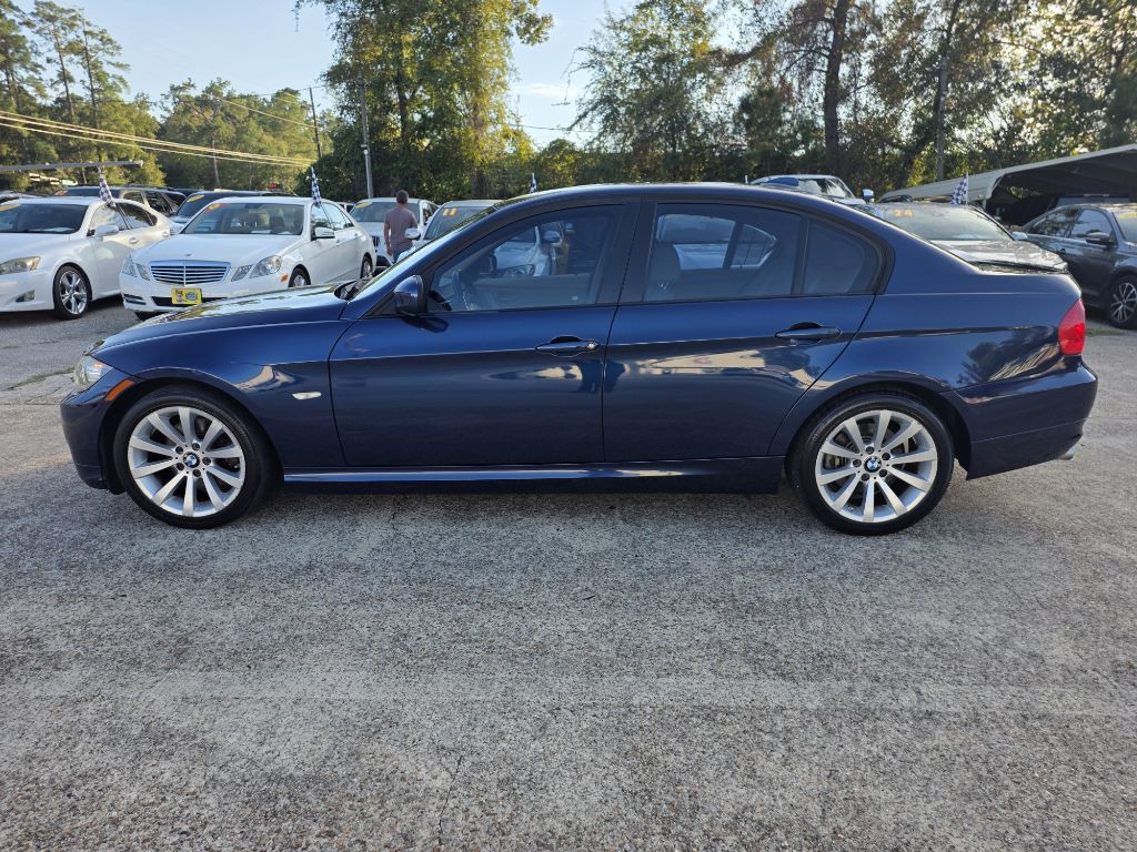 2011 BMW 3 Series Image 5