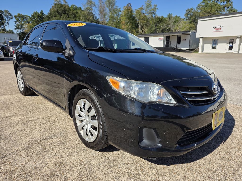 2013 Toyota Corolla Image 1